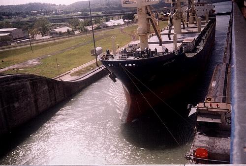 Mf9.JPG (40088 bytes)