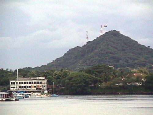 BYC.jpg (26691 bytes)