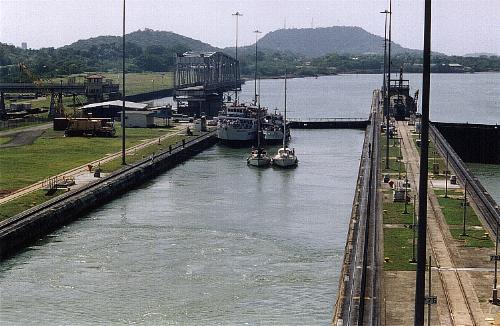 Mf2.JPG (40849 bytes)
