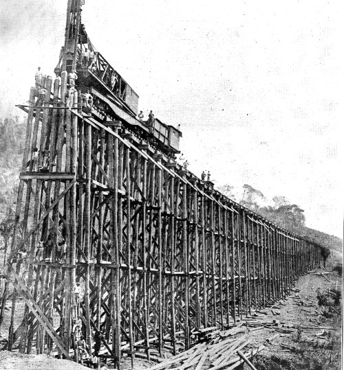Pile_Driver.JPG (99415 bytes)